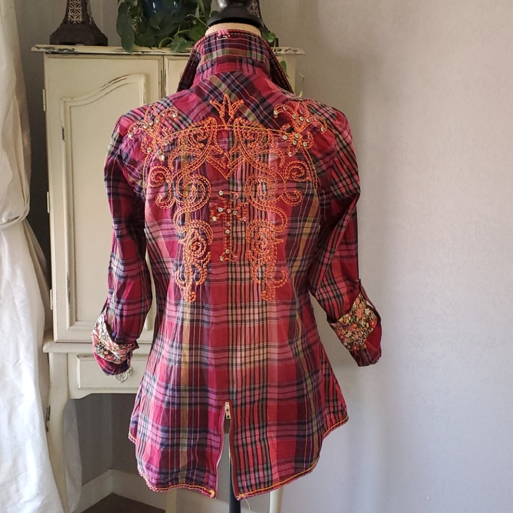 ROAR embellished shirt XL - Picture 4 of 10